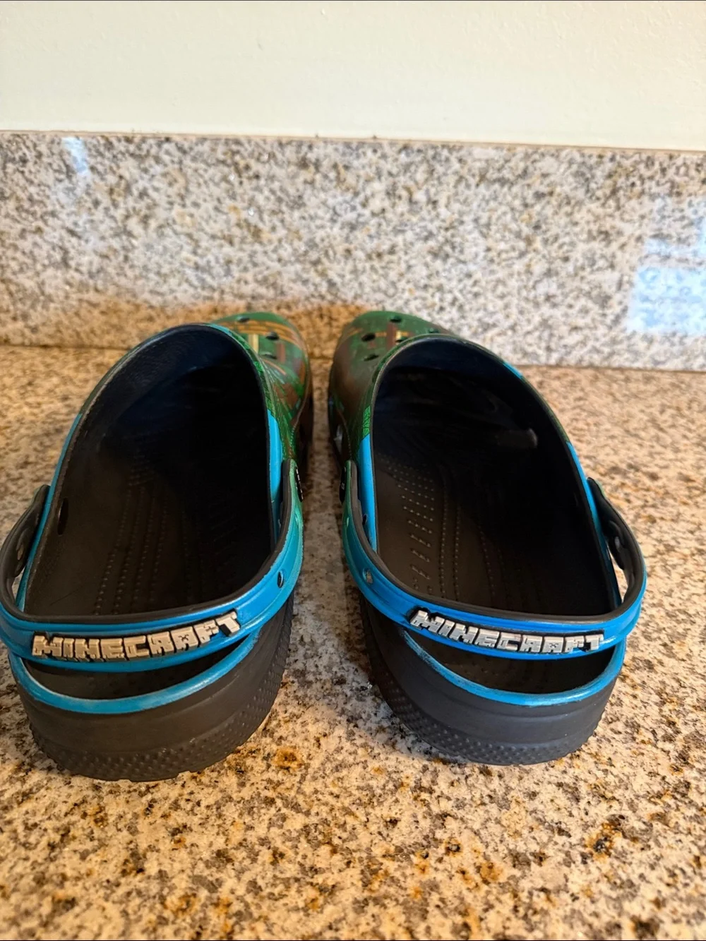 Crocs Adult Classic Clog in Minecraft M12